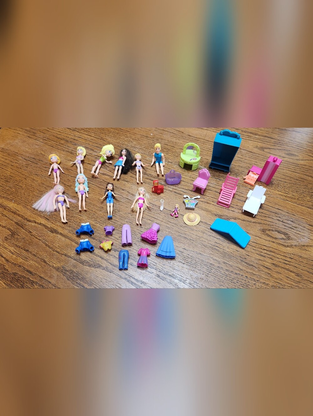 Mattell Assorted Polly Pockets Doll Lot With Accessories